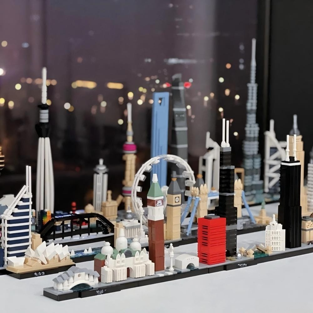 ثلاث عشرة مجموعة من نماذج المد - مراجعة Lego Set Creator وسعره