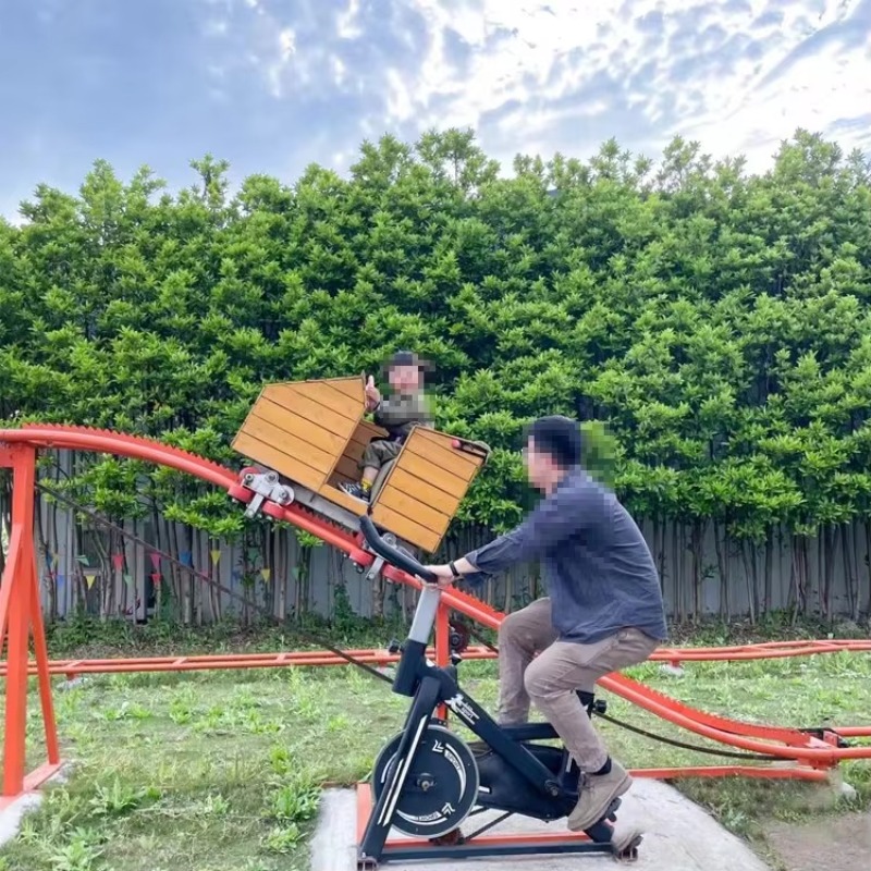 قاعدة أسطوانية صغيرة غير مدعوم - مراجعة Kids Outdoor Treehouse وسعره