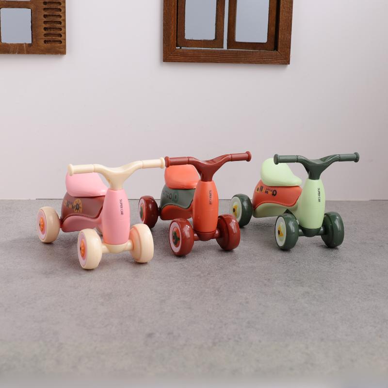 جديد: سيارة أطفال صغيرة لطيفة  - مراجعة Ride On Toy Car وسعره